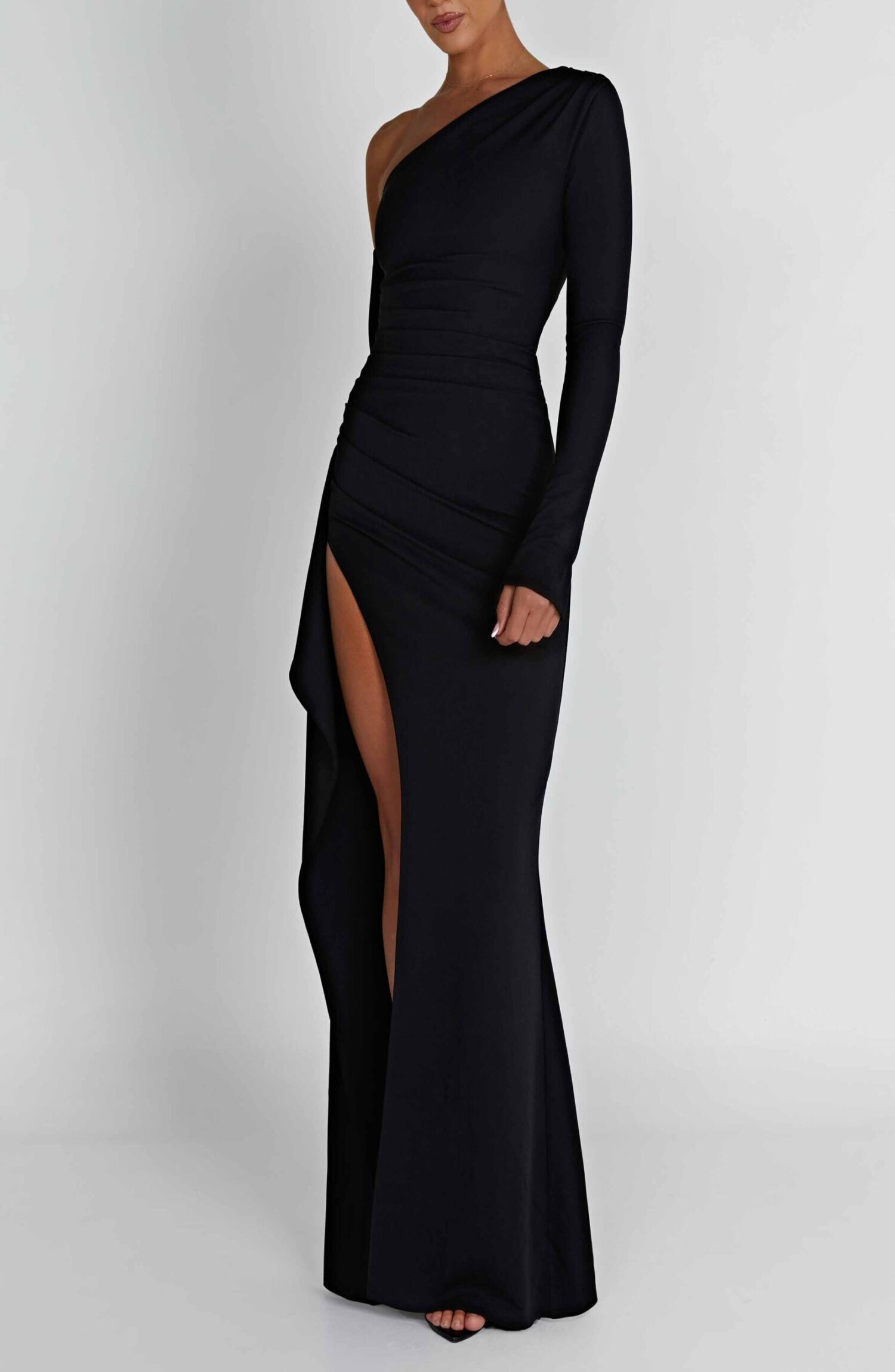 Abrielle Black One-Sleeve Maxi Dress with Thigh-High Split - Image 8