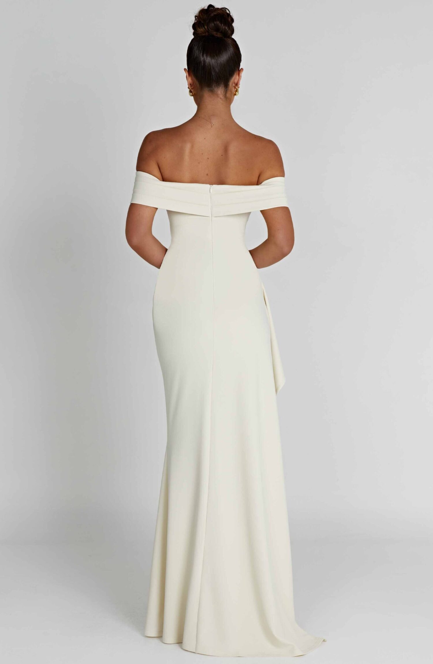 Elegant Ivory Bardot Maxi Dress with Thigh-High Split - Image 5
